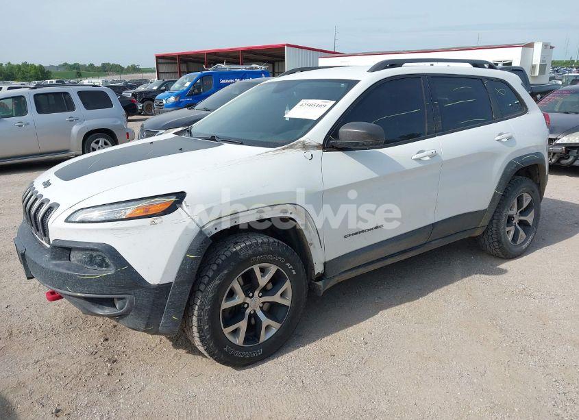 Photo 6 of 2015 Jeep Cherokee TRAILHAWK (VIN 1C4PJMBS6FW687718)