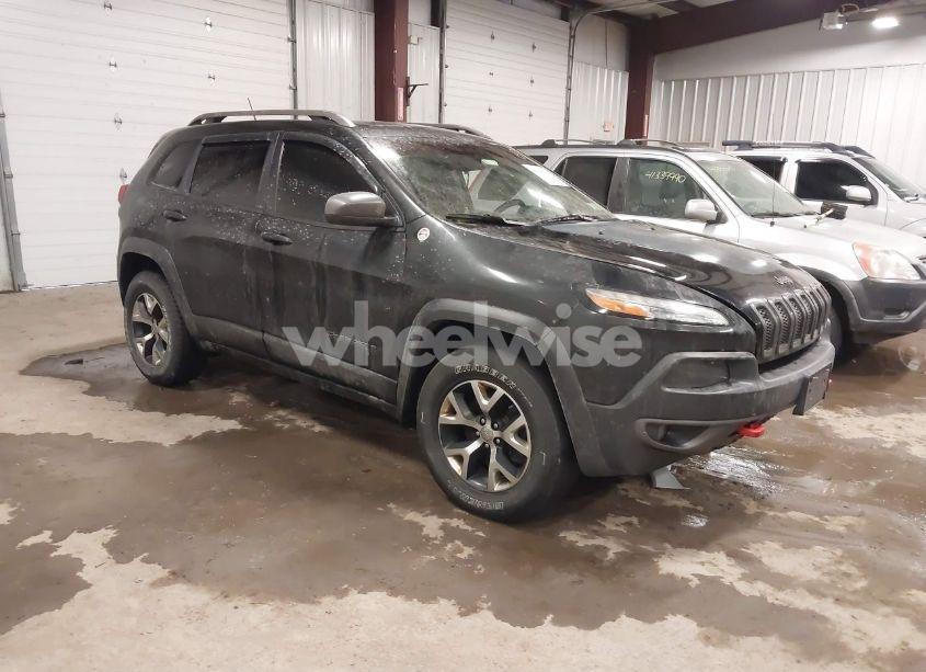 2015 Jeep Cherokee TRAILHAWK (VIN 1C4PJMBS6FW713315) main photo