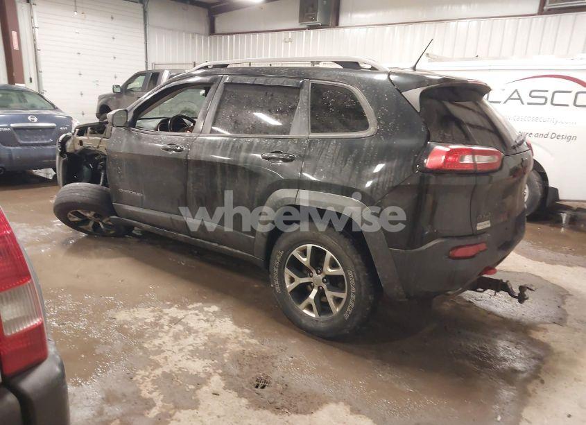 Photo 3 of 2015 Jeep Cherokee TRAILHAWK (VIN 1C4PJMBS6FW713315)