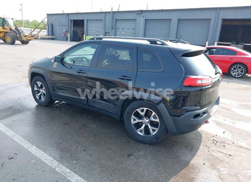Photo 3 of 2015 Jeep Cherokee TRAILHAWK (VIN 1C4PJMBS6FW786622)