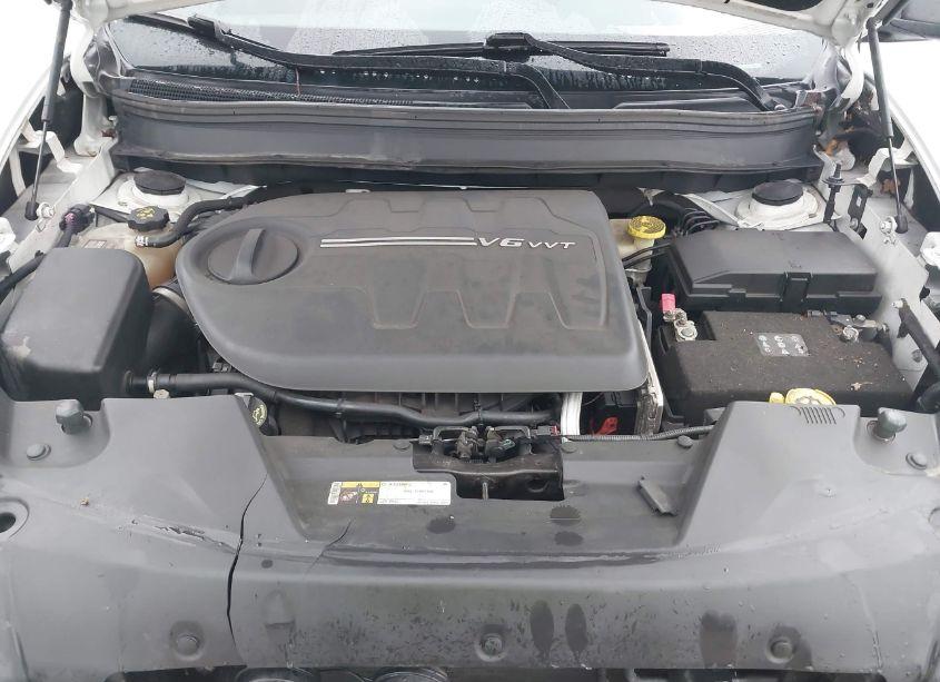 Photo 10 of 2016 Jeep Cherokee TRAILHAWK (VIN 1C4PJMBS6GW227251)