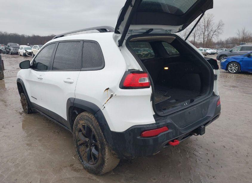 Photo 3 of 2016 Jeep Cherokee TRAILHAWK (VIN 1C4PJMBS6GW227251)