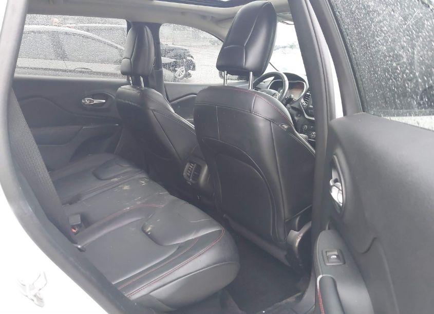 Photo 8 of 2016 Jeep Cherokee TRAILHAWK (VIN 1C4PJMBS6GW227251)