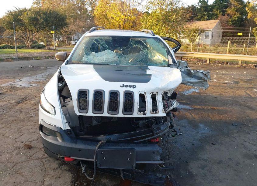 Photo 12 of 2016 Jeep Cherokee TRAILHAWK (VIN 1C4PJMBS6GW284453)