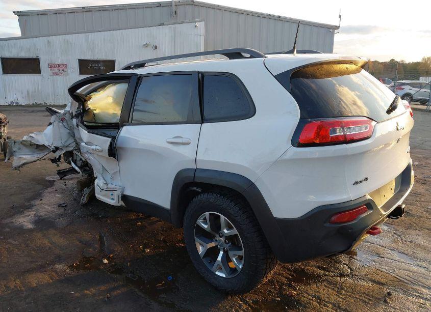 Photo 3 of 2016 Jeep Cherokee TRAILHAWK (VIN 1C4PJMBS6GW284453)