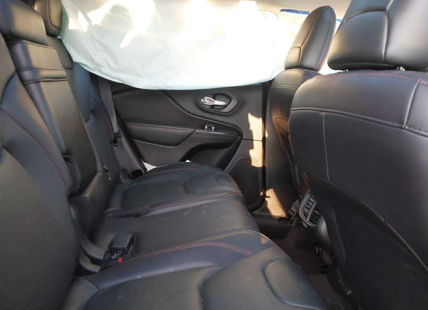 Photo 8 of 2016 Jeep Cherokee TRAILHAWK (VIN 1C4PJMBS6GW284453)