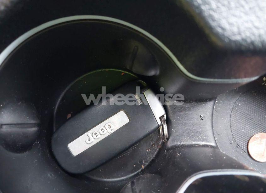 Photo 11 of 2016 Jeep Cherokee TRAILHAWK (VIN 1C4PJMBS6GW334770)