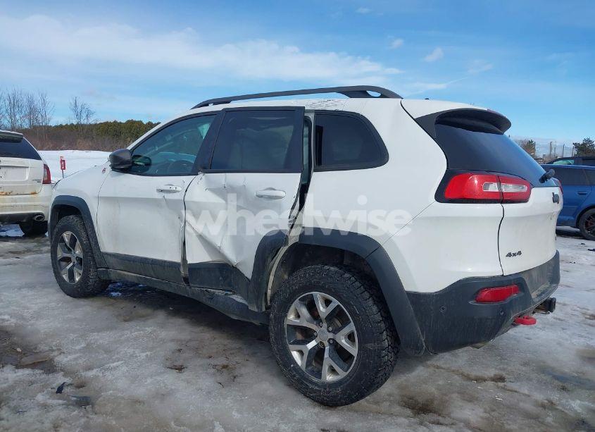 Photo 6 of 2015 Jeep Cherokee TRAILHAWK (VIN 1C4PJMBS7FW574229)