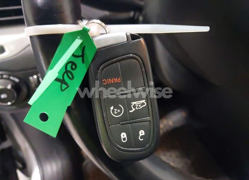 Photo 11 of 2015 Jeep Cherokee TRAILHAWK (VIN 1C4PJMBS7FW703229)