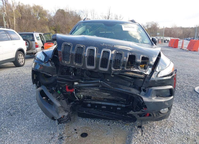 Photo 12 of 2016 Jeep Cherokee TRAILHAWK (VIN 1C4PJMBS7GW124405)