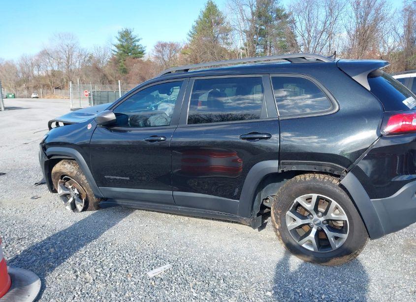 Photo 14 of 2016 Jeep Cherokee TRAILHAWK (VIN 1C4PJMBS7GW124405)