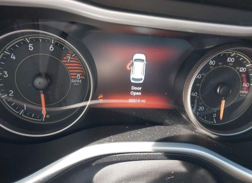 Photo 7 of 2016 Jeep Cherokee TRAILHAWK (VIN 1C4PJMBS7GW124405)