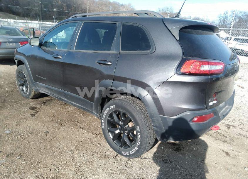 Photo 3 of 2016 Jeep Cherokee TRAILHAWK (VIN 1C4PJMBS7GW134836)