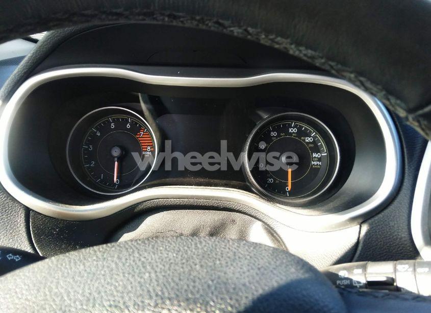 Photo 7 of 2016 Jeep Cherokee TRAILHAWK (VIN 1C4PJMBS7GW134836)