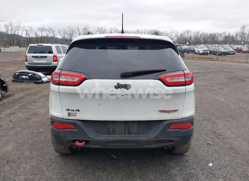 Photo 16 of 2016 Jeep Cherokee TRAILHAWK (VIN 1C4PJMBS7GW241076)
