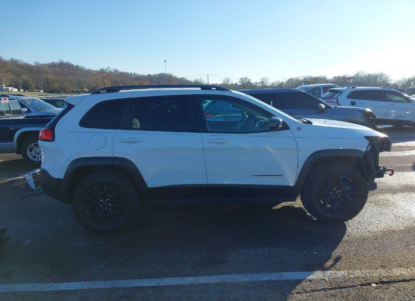 Photo 14 of 2016 Jeep Cherokee TRAILHAWK (VIN 1C4PJMBS7GW322448)