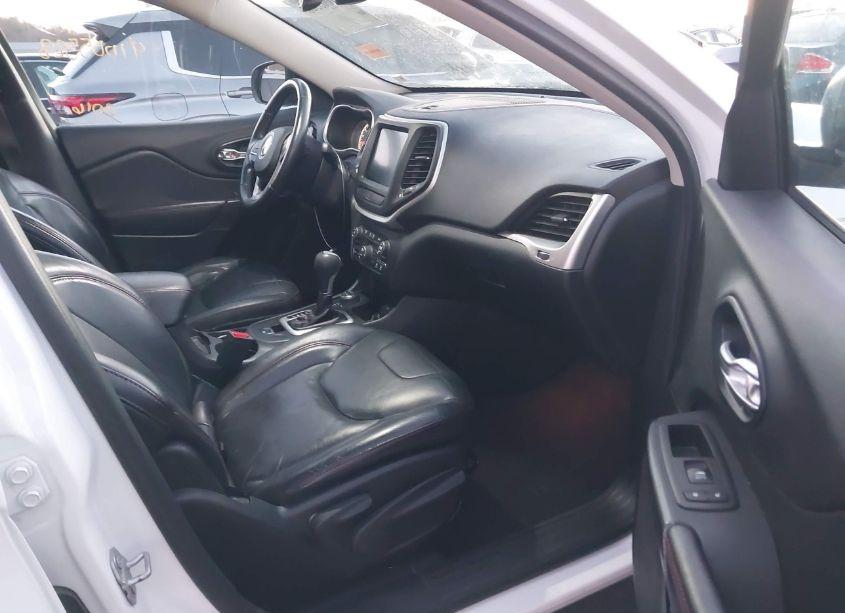 Photo 5 of 2016 Jeep Cherokee TRAILHAWK (VIN 1C4PJMBS7GW322448)