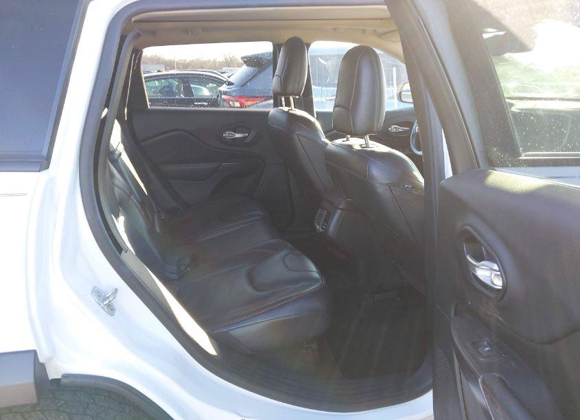 Photo 8 of 2016 Jeep Cherokee TRAILHAWK (VIN 1C4PJMBS7GW322448)