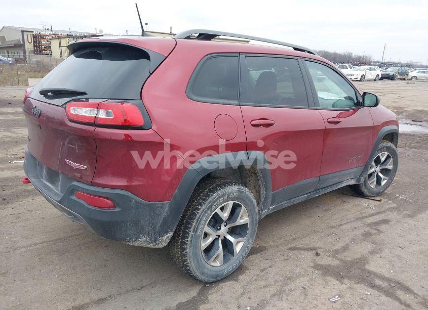 Photo 4 of 2017 Jeep Cherokee TRAILHAWK 4X4 (VIN 1C4PJMBS7HW624372)