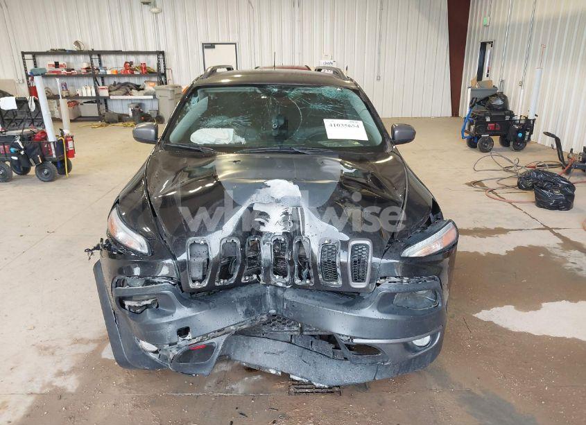 Photo 12 of 2014 Jeep Cherokee TRAILHAWK (VIN 1C4PJMBS8EW157135)