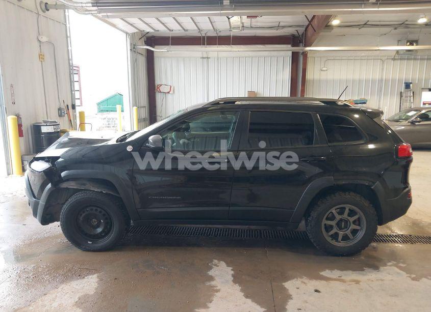Photo 14 of 2014 Jeep Cherokee TRAILHAWK (VIN 1C4PJMBS8EW157135)