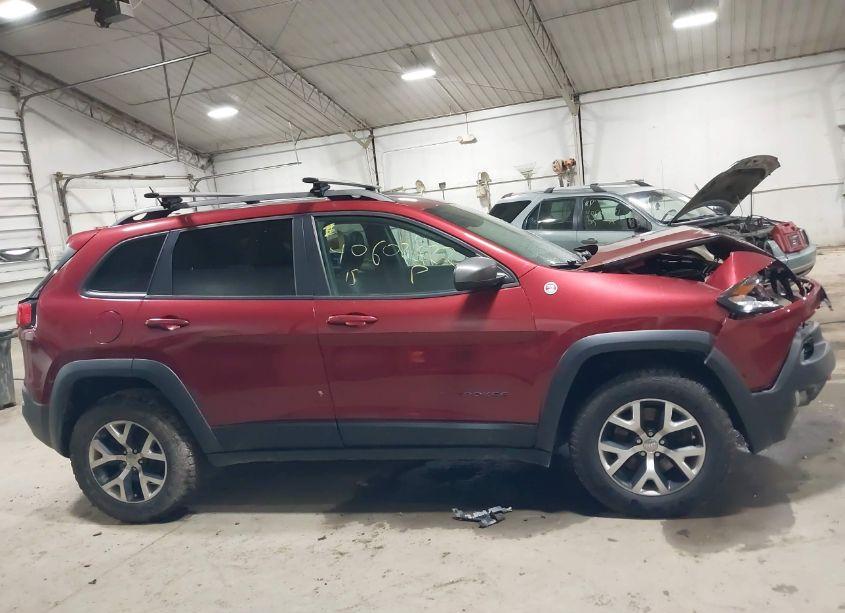 Photo 13 of 2015 Jeep Cherokee TRAILHAWK (VIN 1C4PJMBS8FW522785)