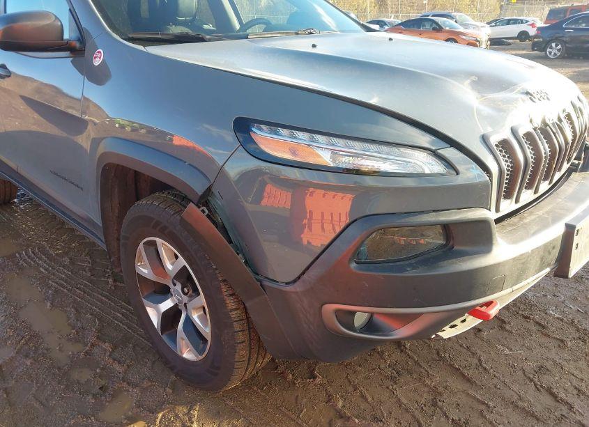 Photo 18 of 2015 Jeep Cherokee TRAILHAWK (VIN 1C4PJMBS8FW647057)