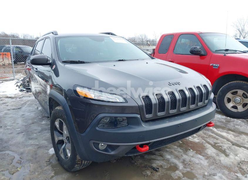 2015 Jeep Cherokee TRAILHAWK (VIN 1C4PJMBS8FW717916) main photo