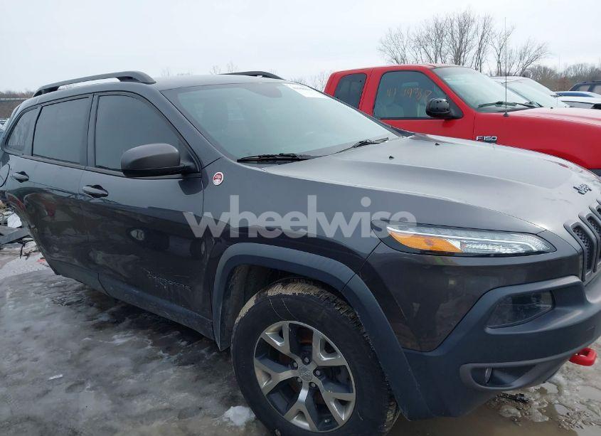 Photo 14 of 2015 Jeep Cherokee TRAILHAWK (VIN 1C4PJMBS8FW717916)