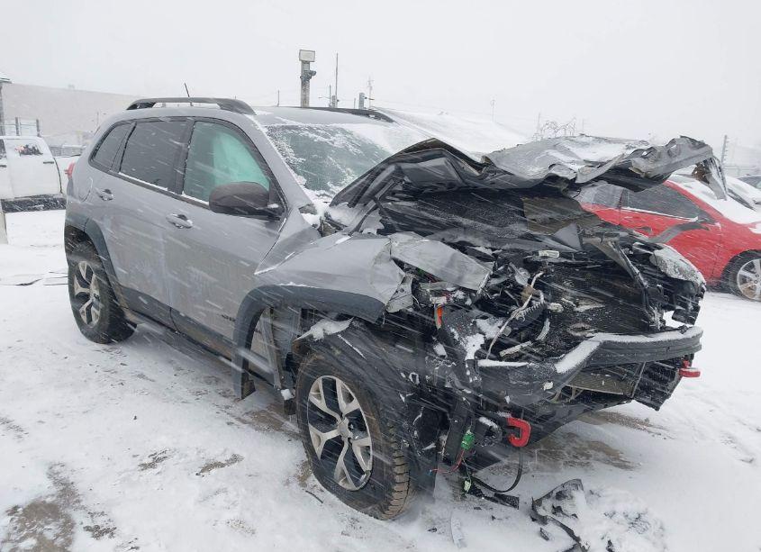 2015 Jeep Cherokee TRAILHAWK (VIN 1C4PJMBS8FW785522) main photo