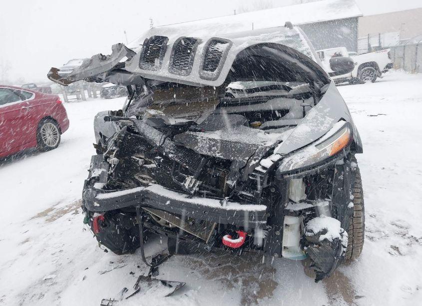 Photo 12 of 2015 Jeep Cherokee TRAILHAWK (VIN 1C4PJMBS8FW785522)