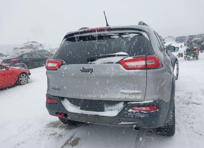 Photo 16 of 2015 Jeep Cherokee TRAILHAWK (VIN 1C4PJMBS8FW785522)