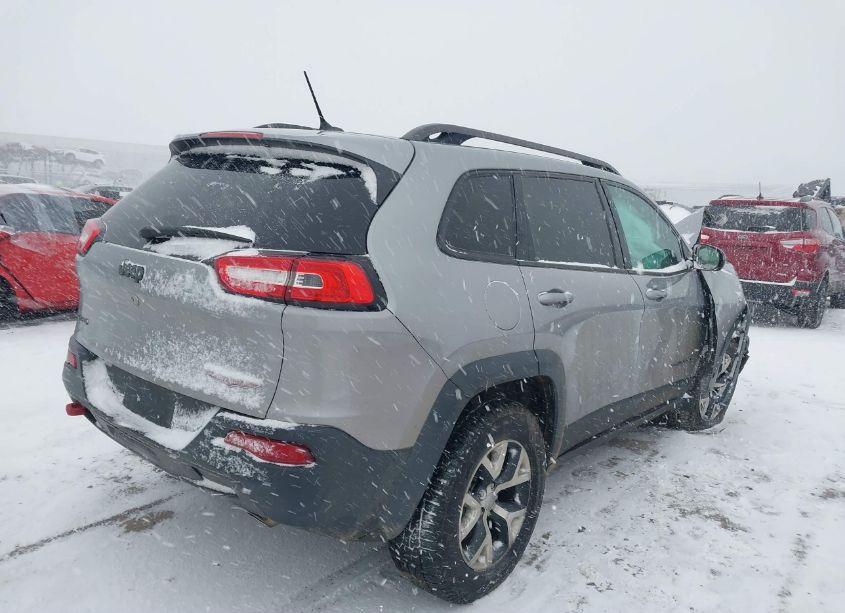 Photo 4 of 2015 Jeep Cherokee TRAILHAWK (VIN 1C4PJMBS8FW785522)