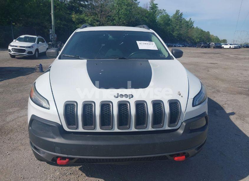 Photo 13 of 2015 Jeep Cherokee (VIN 1C4PJMBS8FW786850)