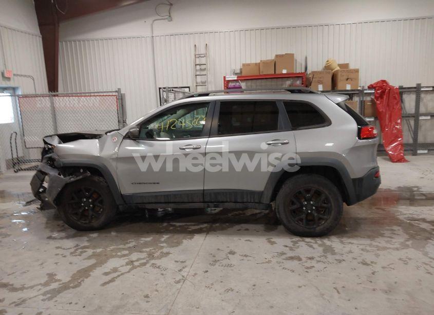 Photo 14 of 2016 Jeep Cherokee TRAILHAWK (VIN 1C4PJMBS8GW133307)