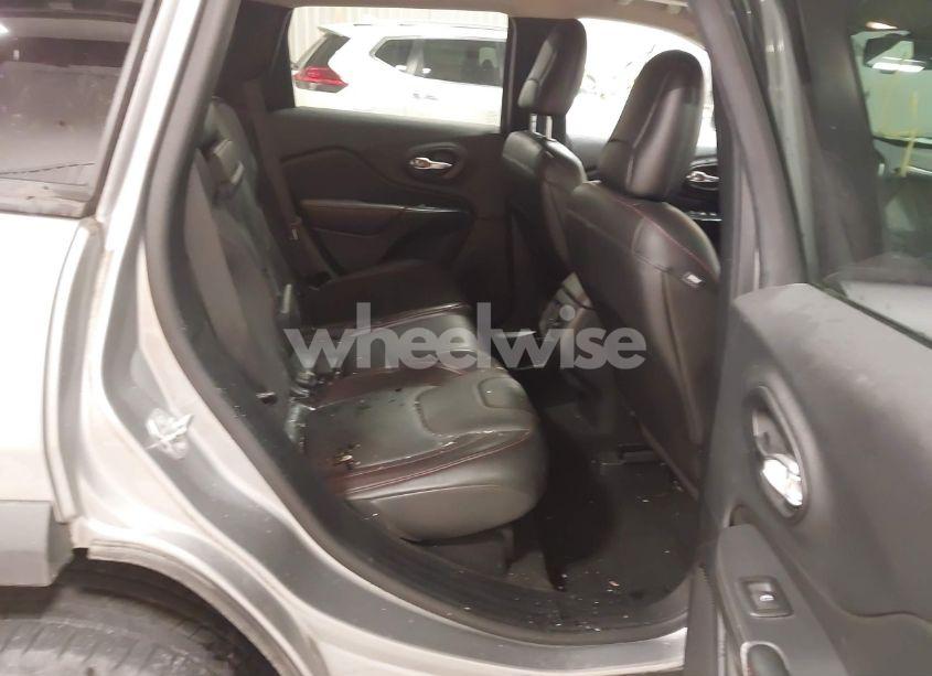 Photo 8 of 2016 Jeep Cherokee TRAILHAWK (VIN 1C4PJMBS8GW133307)