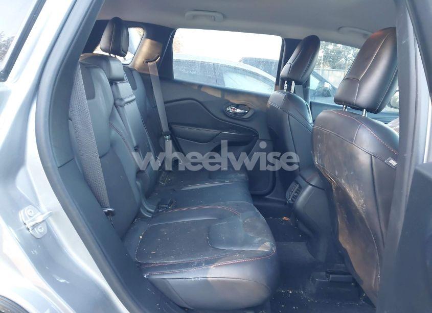 Photo 8 of 2017 Jeep Cherokee TRAILHAWK 4X4 (VIN 1C4PJMBS8HW564408)