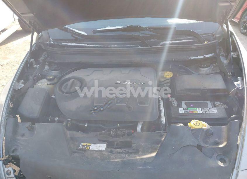 Photo 10 of 2014 Jeep Cherokee TRAILHAWK (VIN 1C4PJMBS9EW125326)