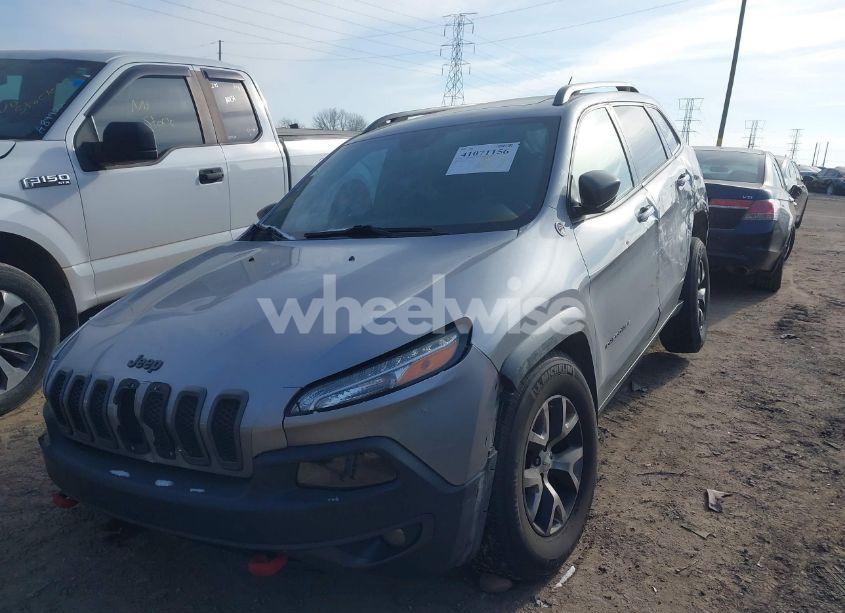 Photo 2 of 2014 Jeep Cherokee TRAILHAWK (VIN 1C4PJMBS9EW125326)