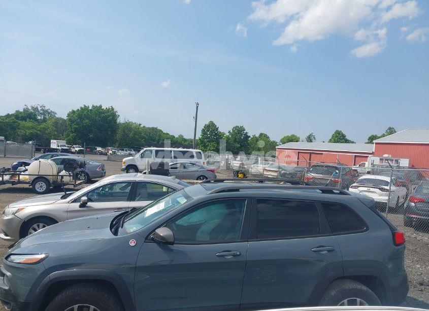 Photo 14 of 2014 Jeep Cherokee TRAILHAWK (VIN 1C4PJMBS9EW161548)