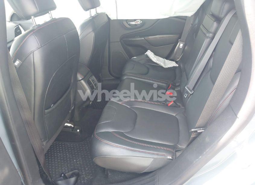 Photo 5 of 2014 Jeep Cherokee TRAILHAWK (VIN 1C4PJMBS9EW161548)