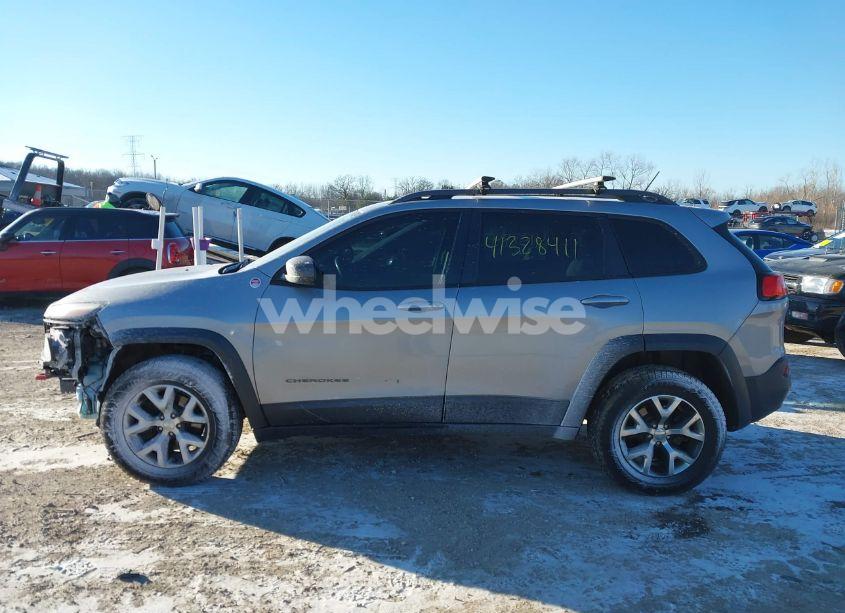 Photo 14 of 2014 Jeep Cherokee TRAILHAWK (VIN 1C4PJMBS9EW285125)