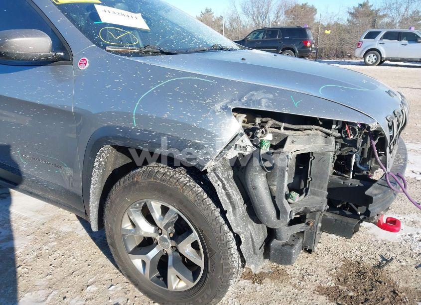 Photo 17 of 2014 Jeep Cherokee TRAILHAWK (VIN 1C4PJMBS9EW285125)