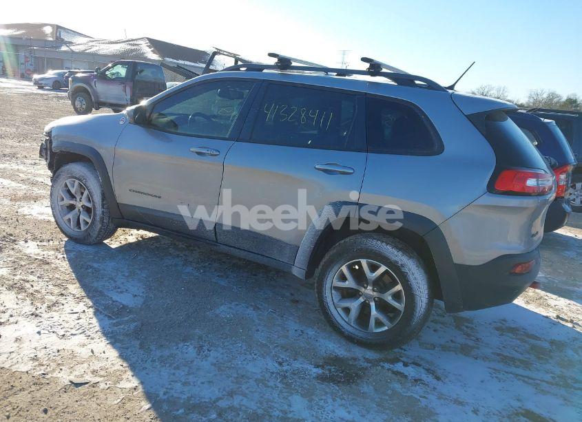 Photo 3 of 2014 Jeep Cherokee TRAILHAWK (VIN 1C4PJMBS9EW285125)