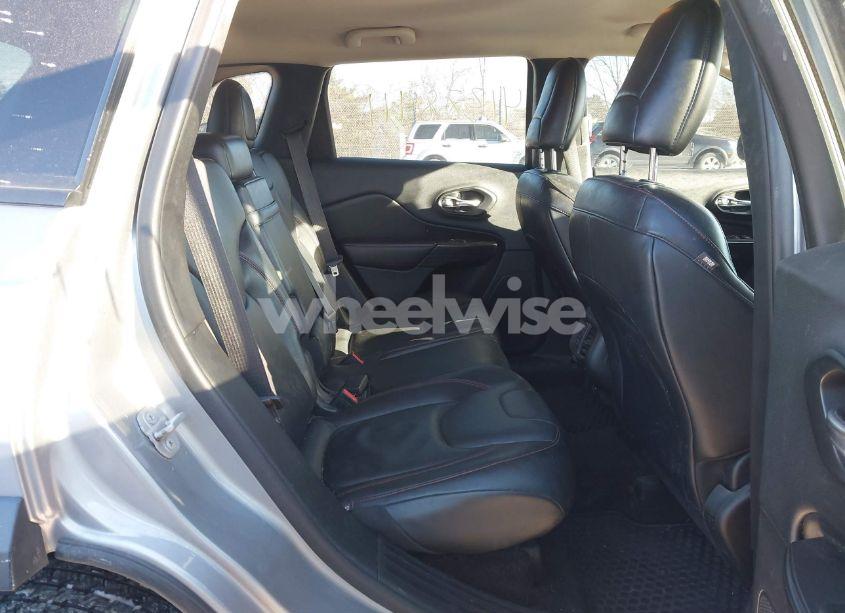 Photo 8 of 2014 Jeep Cherokee TRAILHAWK (VIN 1C4PJMBS9EW285125)