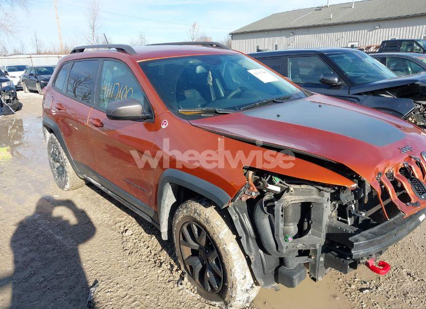 Photo 14 of 2015 Jeep Cherokee TRAILHAWK (VIN 1C4PJMBS9FW510516)