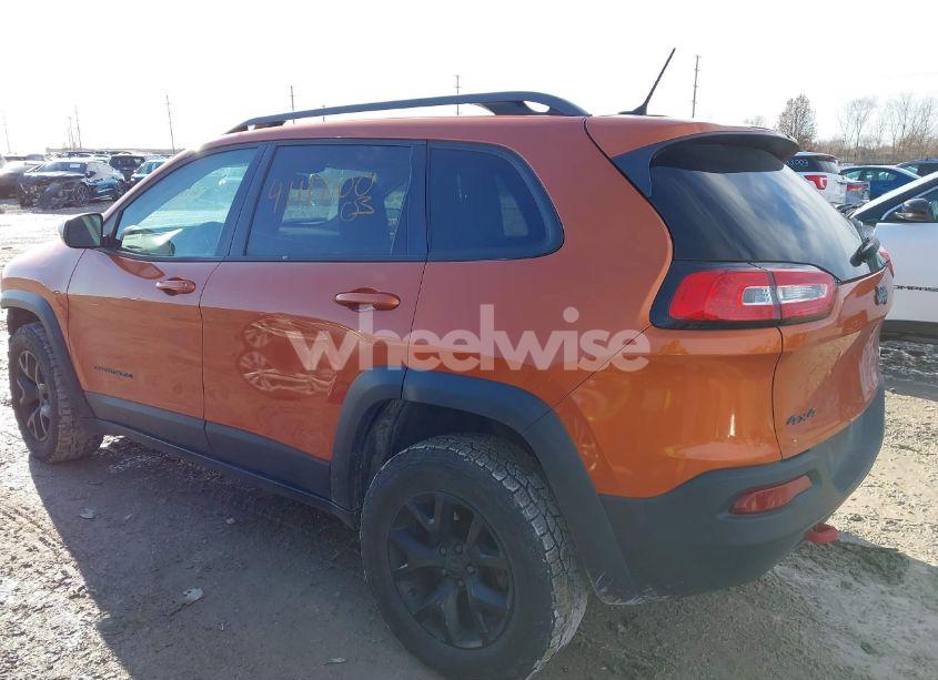 Photo 15 of 2015 Jeep Cherokee TRAILHAWK (VIN 1C4PJMBS9FW510516)