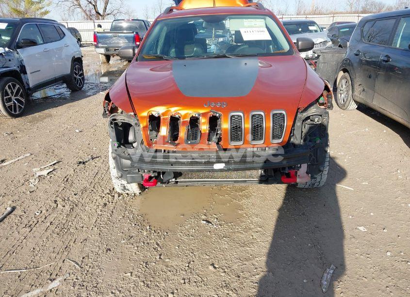 Photo 6 of 2015 Jeep Cherokee TRAILHAWK (VIN 1C4PJMBS9FW510516)