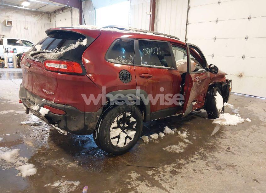Photo 4 of 2016 Jeep Cherokee TRAILHAWK (VIN 1C4PJMBS9GW146695)