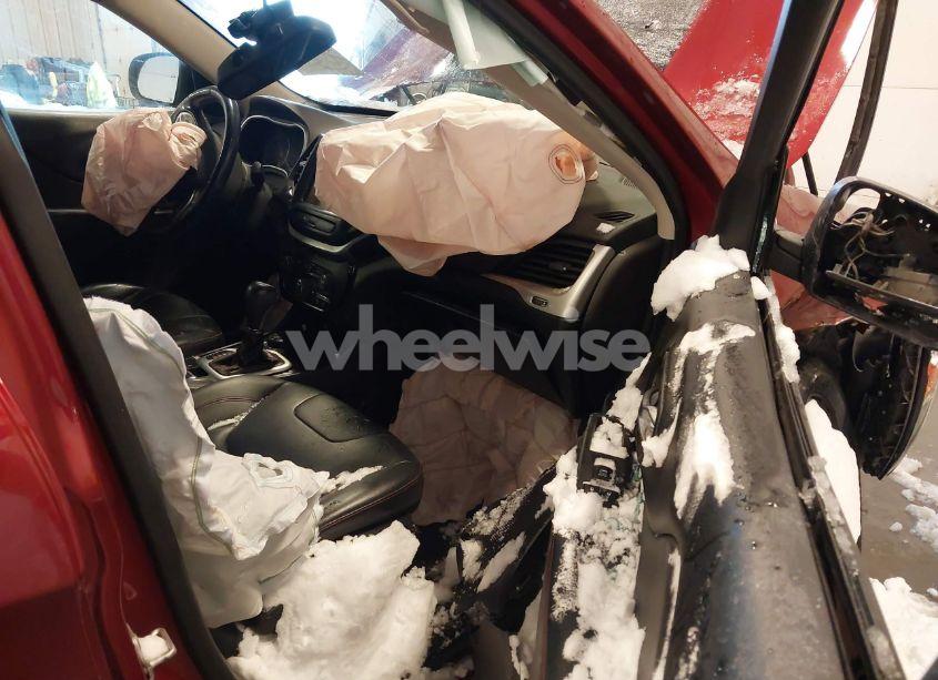 Photo 5 of 2016 Jeep Cherokee TRAILHAWK (VIN 1C4PJMBS9GW146695)